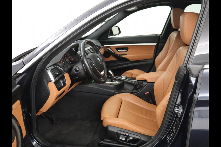 BMW 3-serie Gran Turismo 320i xDrive High Executive Edition | Panoramadak | Elec. Trekhaak | Leder | Memory | Stoelverwarming | Camera | Park assist | Cruise control | 19''