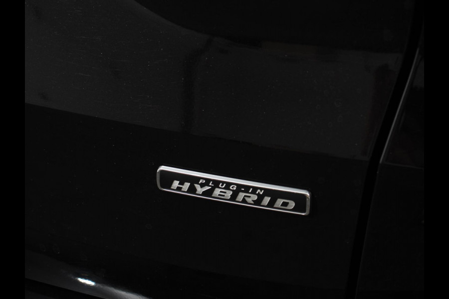 Ford Kuga 2.5 PHEV ST-Line X AUtomaat B&O Climate Control Navigatie Camera Elektrische Achterklep Verwarmbare voorstoelen Parkeersensoren voor & achter Verwarmbare voorruit Lichtmetalen velgen