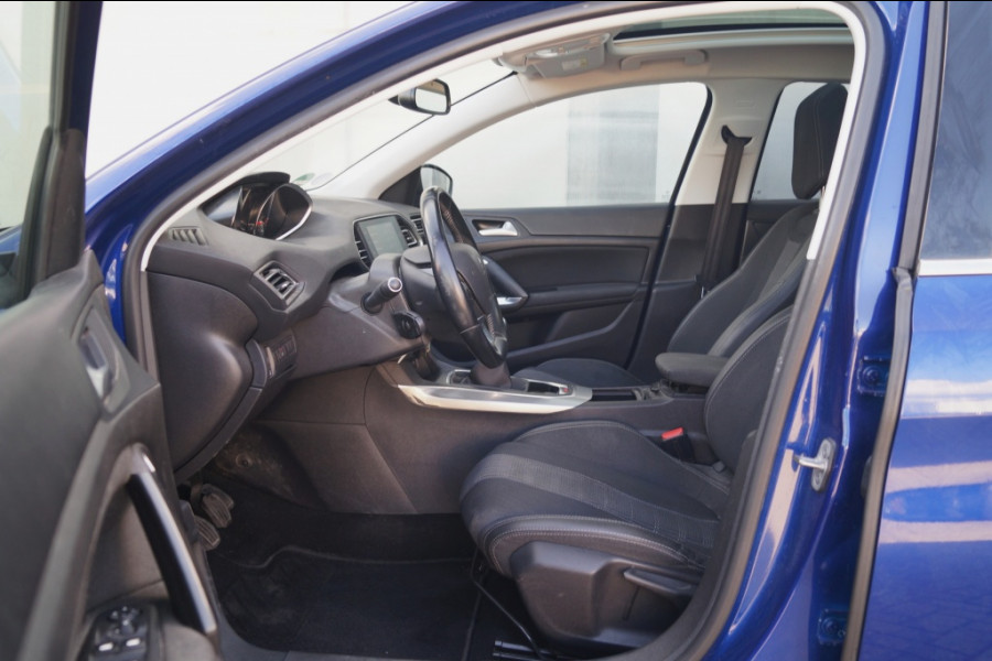 Peugeot 308 SW 1.2 PureTech 130pk Premium -PANO-ECC-CAM-TREKHAAK-
