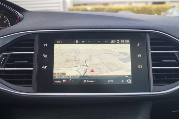 Peugeot 308 SW 1.2 PureTech 130pk Premium -PANO-ECC-CAM-TREKHAAK-
