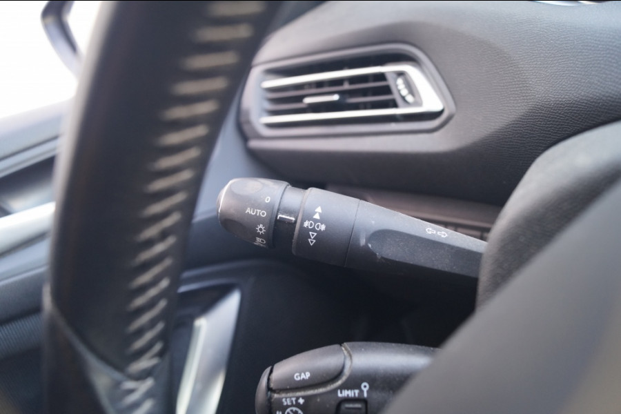 Peugeot 308 SW 1.2 PureTech 130pk Premium -PANO-ECC-CAM-TREKHAAK-