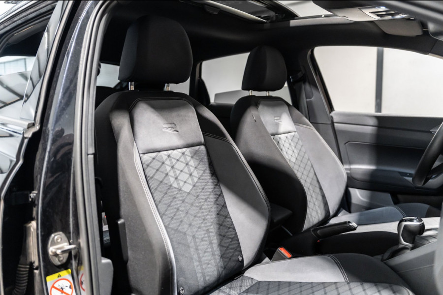 Volkswagen Taigo 1.5 TSI R-Line DSG PANO IQ CAMARA