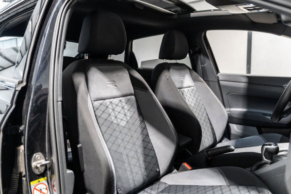 Volkswagen Taigo 1.5 TSI R-Line DSG PANO IQ CAMARA