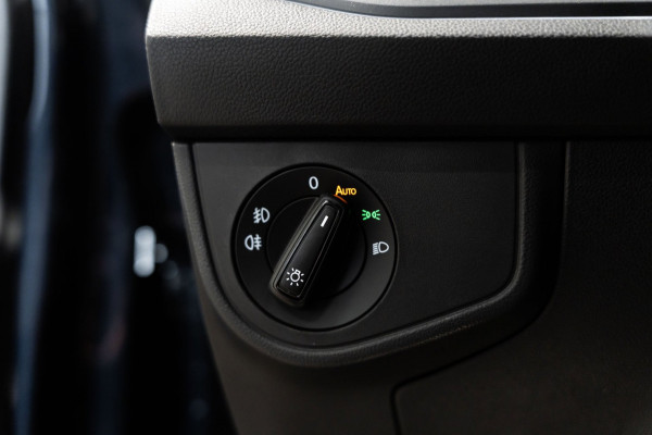 Volkswagen Taigo 1.5 TSI R-Line DSG PANO IQ CAMARA