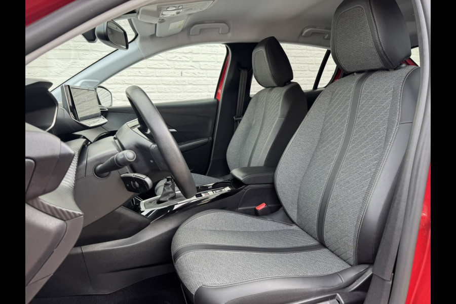 Peugeot 208 1.2 PureTech 100 Allure 360 Camera Navi Afn. Trekhaak Carplay Cruisecontrol