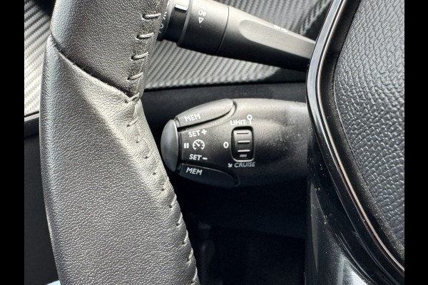 Peugeot 208 1.2 PureTech 100 Allure 360 Camera Navi Afn. Trekhaak Carplay Cruisecontrol