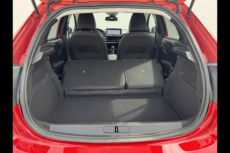 Peugeot 208 1.2 PureTech 100 Allure 360 Camera Navi Afn. Trekhaak Carplay Cruisecontrol