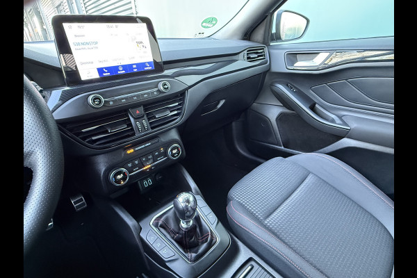 Ford FOCUS Wagon BWJ 2021 | 1.0T 126PK Hybrid ST Line Business | CAMERA | SPORTSTOELEN | CARPLAY | NAVI | CLIMA | PDC | 17'' LMV |
