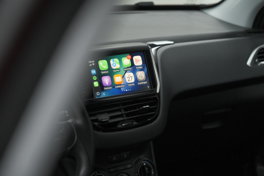 Peugeot 2008 PureTech 110 Blue Lion | Trekhaak | Apple Carplay | Cruise Control | Parkeersensoren