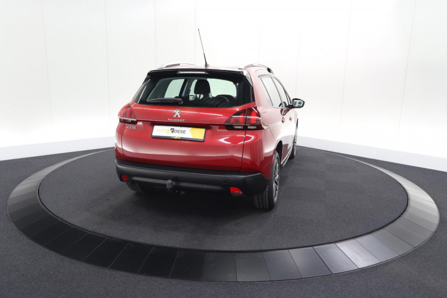 Peugeot 2008 PureTech 110 Blue Lion | Trekhaak | Apple Carplay | Cruise Control | Parkeersensoren