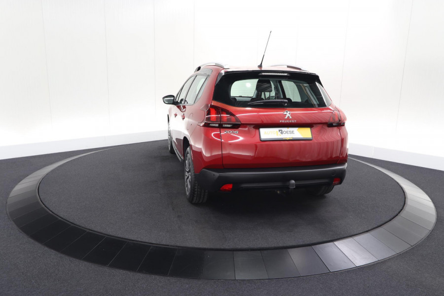 Peugeot 2008 PureTech 110 Blue Lion | Trekhaak | Apple Carplay | Cruise Control | Parkeersensoren