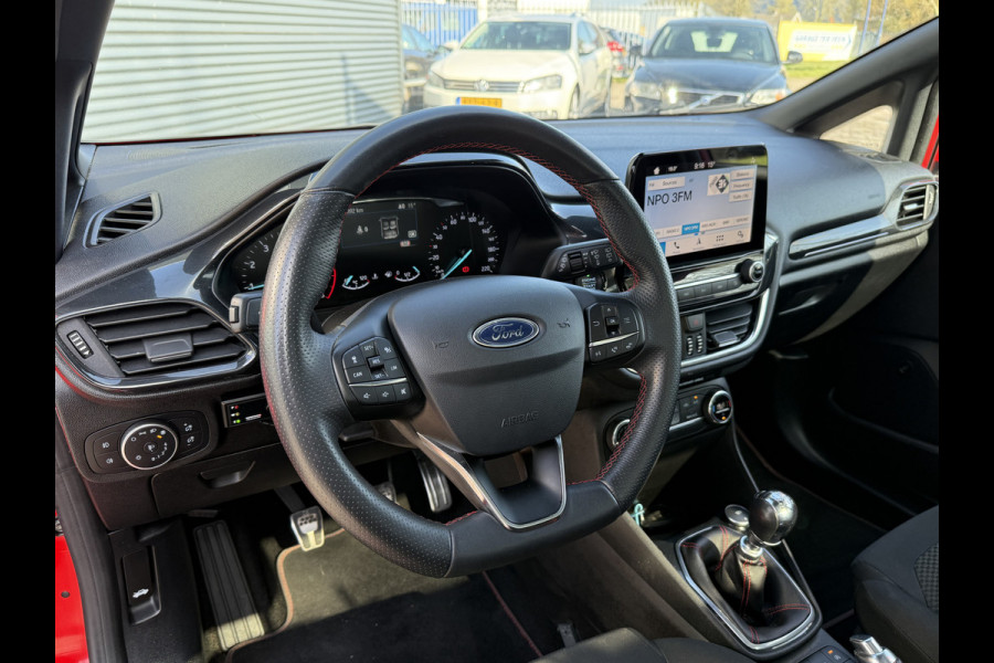 Ford Fiesta BWJ 2019 | 1.0T 100PK ST-Line | PANO DAK | CLIMA | NAVI | CAMERA A | AD CRUISE | FULL LED | CARPLAY | 17''