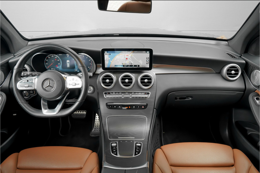 Mercedes-Benz GLC 200 Premium+ AMG Pano Night Burmester Trekhaak Widescreen