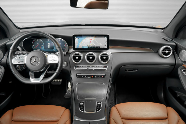 Mercedes-Benz GLC 200 Premium+ AMG Pano Night Burmester Trekhaak Widescreen