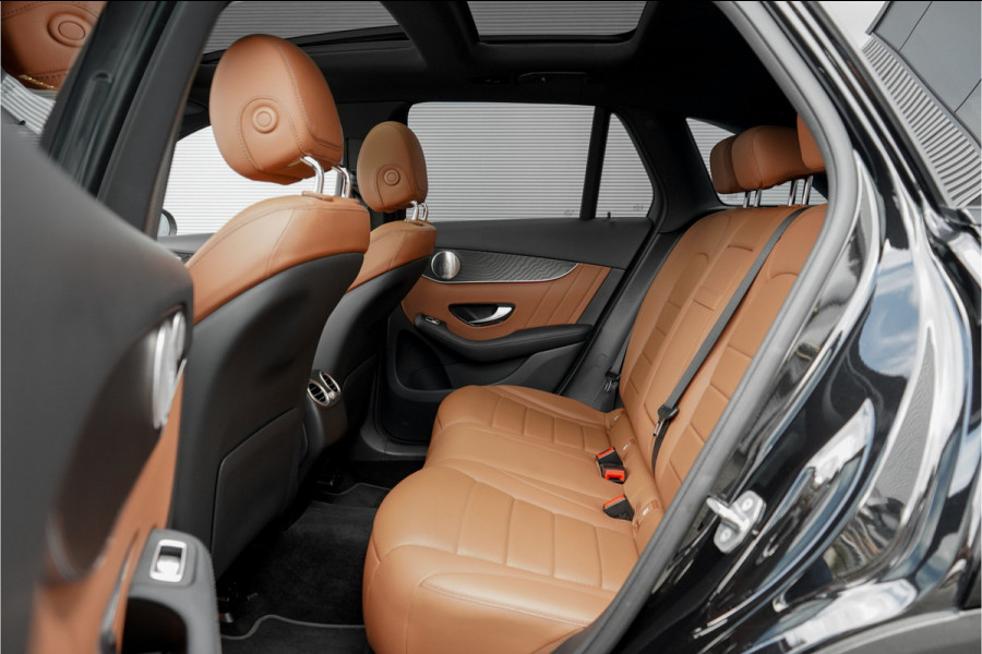 Mercedes-Benz GLC 200 Premium+ AMG Pano Night Burmester Trekhaak Widescreen