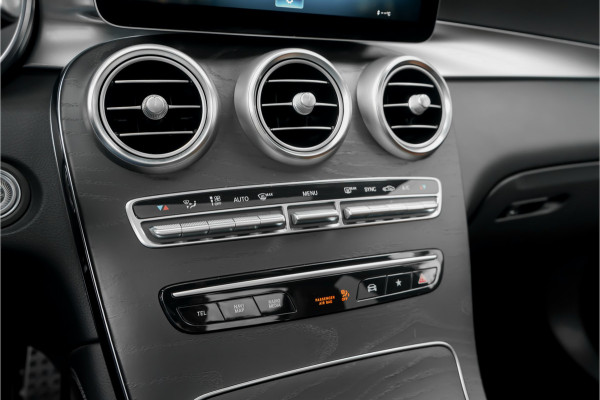 Mercedes-Benz GLC 200 Premium+ AMG Pano Night Burmester Trekhaak Widescreen