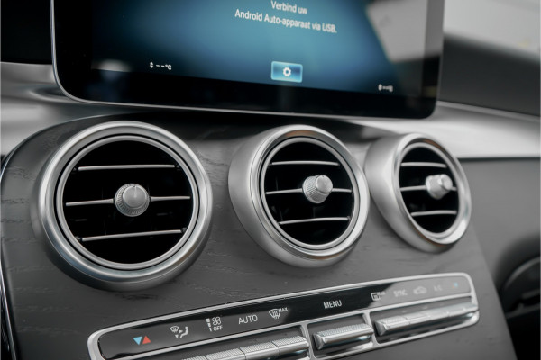 Mercedes-Benz GLC 200 Premium+ AMG Pano Night Burmester Trekhaak Widescreen