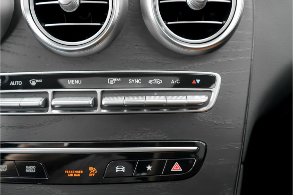 Mercedes-Benz GLC 200 Premium+ AMG Pano Night Burmester Trekhaak Widescreen