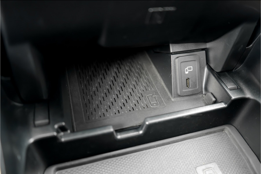 Mercedes-Benz GLC 200 Premium+ AMG Pano Night Burmester Trekhaak Widescreen