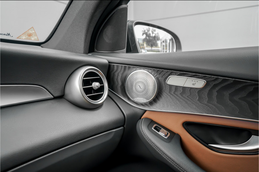 Mercedes-Benz GLC 200 Premium+ AMG Pano Night Burmester Trekhaak Widescreen