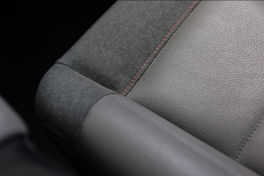 Citroën C5 Aircross 1.2 PureTech Business *Leder*Camera*Stoelverwarming*