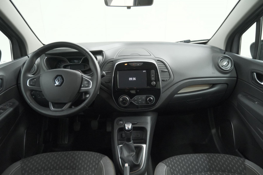 Renault Captur TCe 90 Intens | Trekhaak | Navigatie | Parkeersensoren | Climate Control