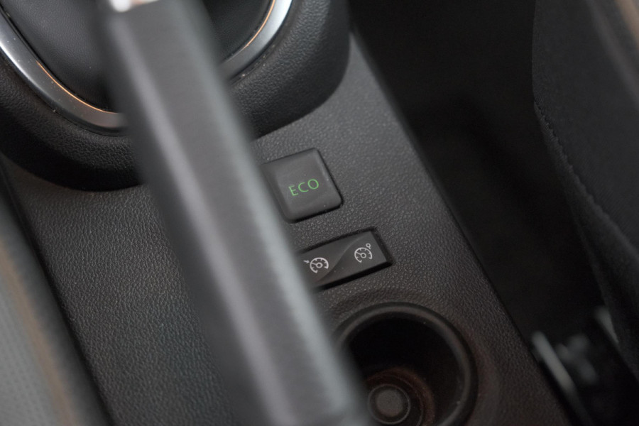 Renault Captur TCe 90 Intens | Trekhaak | Navigatie | Parkeersensoren | Climate Control