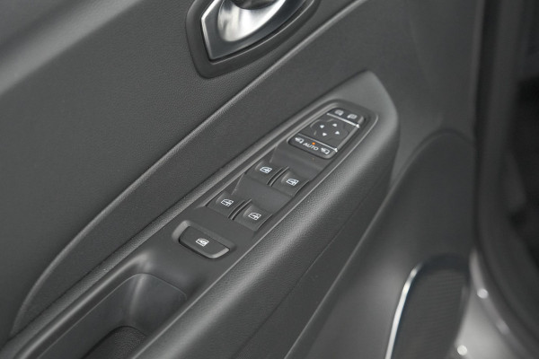 Renault Captur TCe 90 Intens | Trekhaak | Navigatie | Parkeersensoren | Climate Control