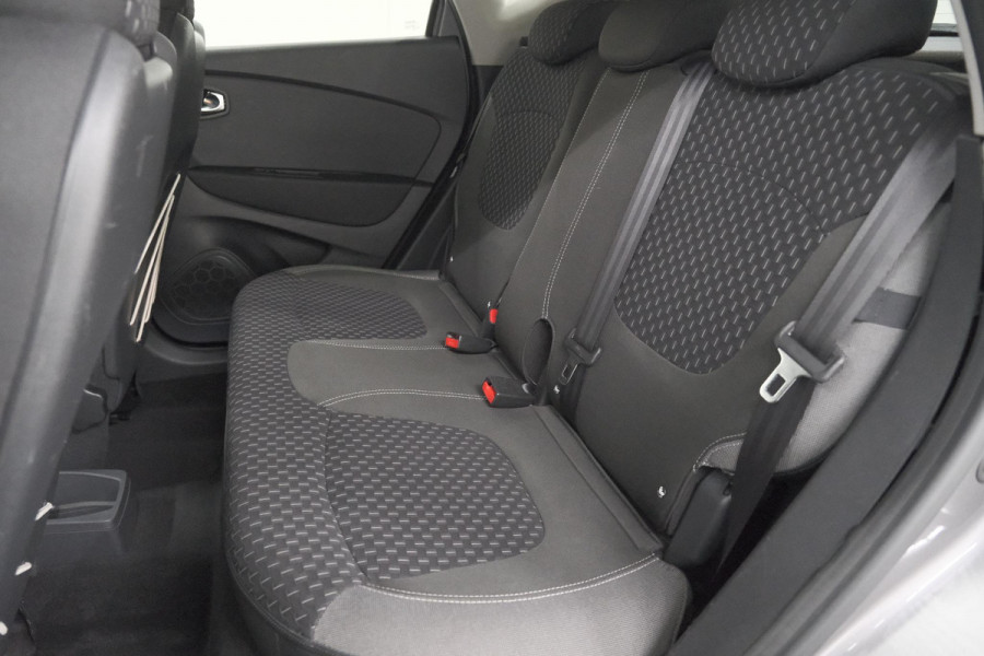 Renault Captur TCe 90 Intens | Trekhaak | Navigatie | Parkeersensoren | Climate Control