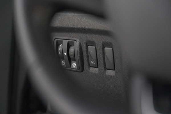Renault Captur TCe 90 Intens | Trekhaak | Navigatie | Parkeersensoren | Climate Control