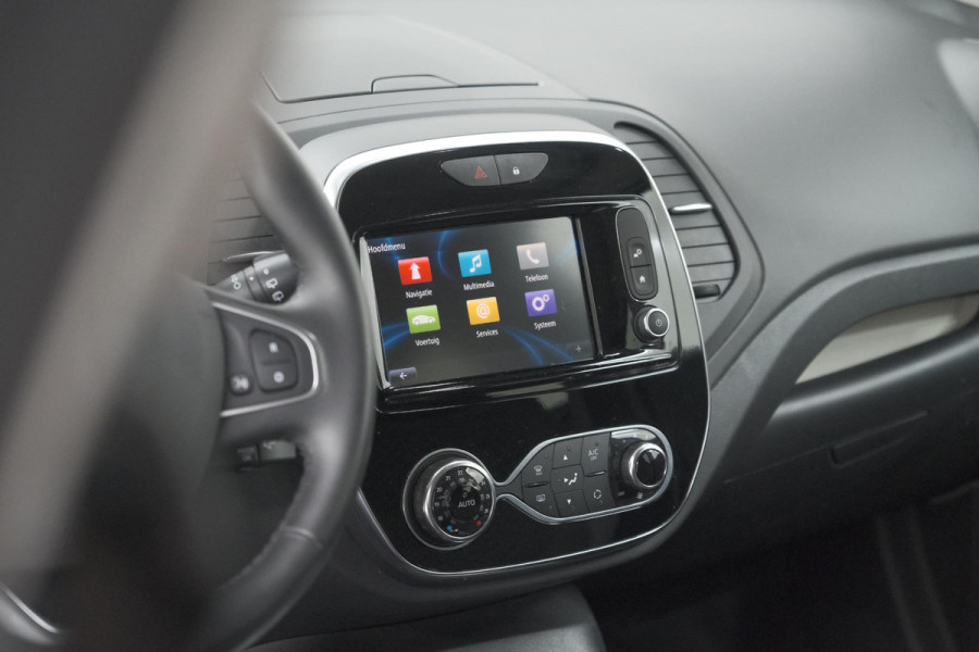 Renault Captur TCe 90 Intens | Trekhaak | Navigatie | Parkeersensoren | Climate Control