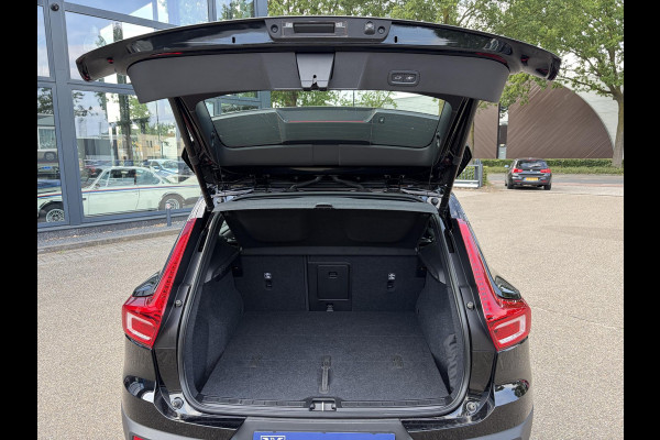 Volvo XC40 Single Motor Plus 69 kWh SOH 95% |STOEL + STUURVERWARMING| ADAPTIEVE CRUISE| DODE HOEK SENSOR| ELEKTRISCHE ACHTERKLEP