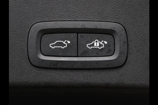 Volvo XC40 Recharge Twin Pro | SOH 93.6% | Panoramadak | Harman/Kardon | 360 camera | Carplay | Climate control | Memory | Half Leder | Stuur/stoelverwarming