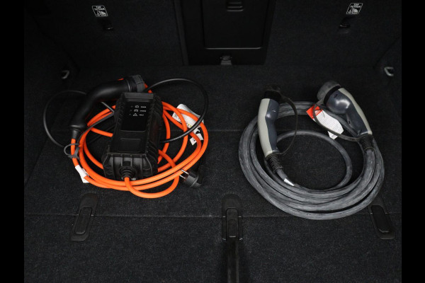 Volvo XC40 Recharge Twin Pro | SOH 93.6% | Panoramadak | Harman/Kardon | 360 camera | Carplay | Climate control | Memory | Half Leder | Stuur/stoelverwarming