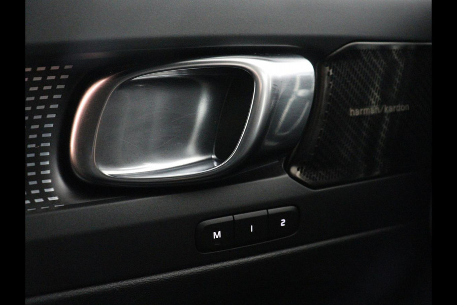 Volvo XC40 Recharge Twin Pro | SOH 93.6% | Panoramadak | Harman/Kardon | 360 camera | Carplay | Climate control | Memory | Half Leder | Stuur/stoelverwarming