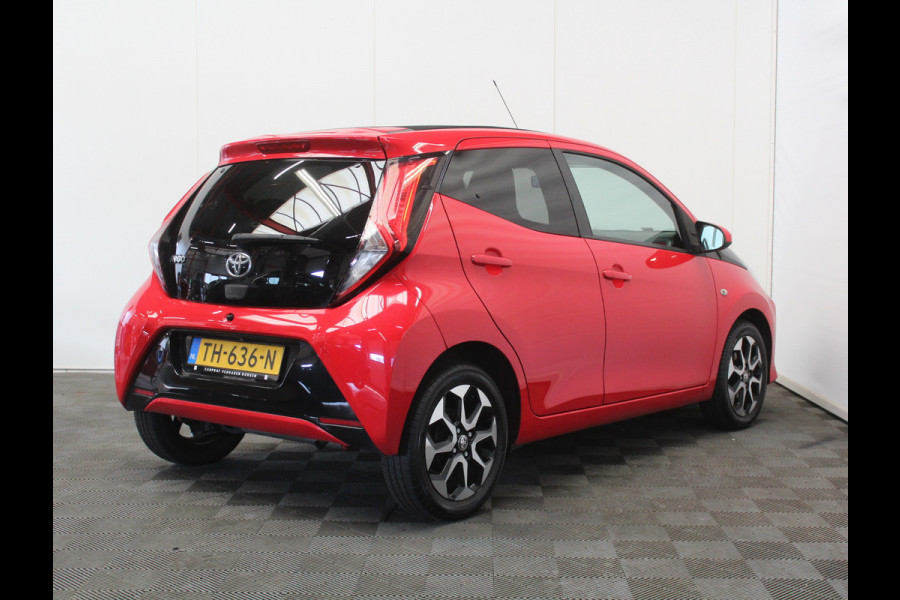Toyota Aygo 1.0 VVT-i x-clusiv Cabrio Top AIRCO | CAMERA | CARPLAY | LED | DAB | LMV15 | STB | ELRM/SP