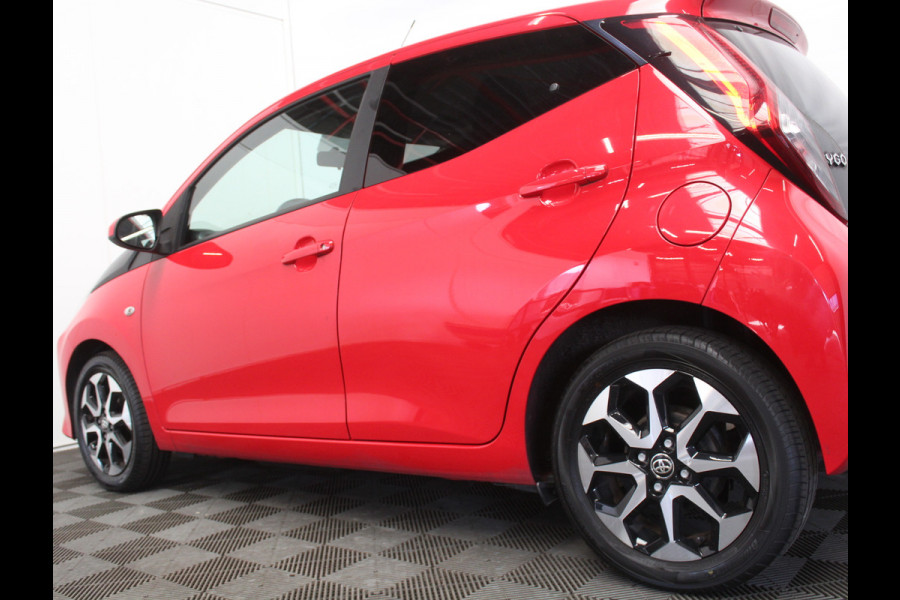 Toyota Aygo 1.0 VVT-i x-clusiv Cabrio Top AIRCO | CAMERA | CARPLAY | LED | DAB | LMV15 | STB | ELRM/SP