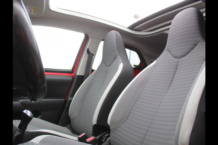 Toyota Aygo 1.0 VVT-i x-clusiv Cabrio Top AIRCO | CAMERA | CARPLAY | LED | DAB | LMV15 | STB | ELRM/SP
