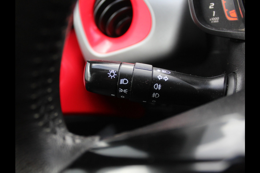 Toyota Aygo 1.0 VVT-i x-clusiv Cabrio Top AIRCO | CAMERA | CARPLAY | LED | DAB | LMV15 | STB | ELRM/SP