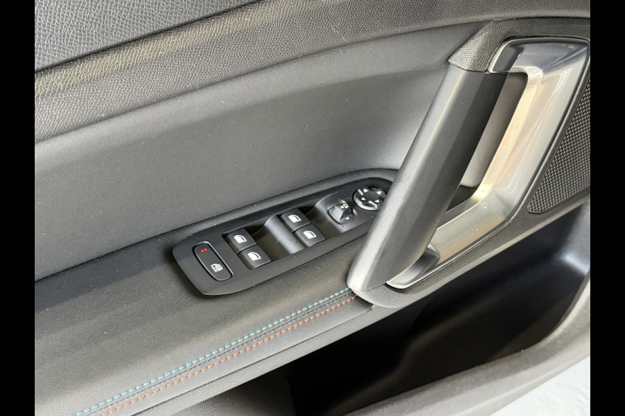 Peugeot 308 1.2 130 PK Aut GT-Line | Navi | Pano | Led | Camera | Clima | PDC V+A | Cruise Control | 100% Onderhouden!