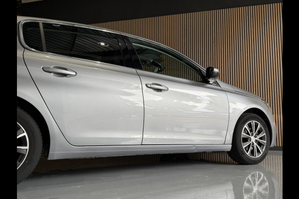 Peugeot 308 1.2 130 PK Aut GT-Line | Navi | Pano | Led | Camera | Clima | PDC V+A | Cruise Control | 100% Onderhouden!