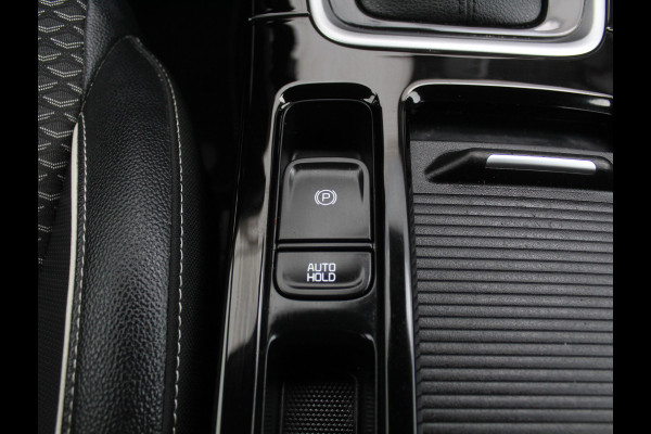 Kia Ceed 1.5 T-GDi MHEV DynamicPlusLine CAMERA | CARPLAY | LMV16 | AUTOMAAT | AFNBTRHAAK | LED | DAB | ADAPCRUISE | CLIMATE | NAVI | STOE