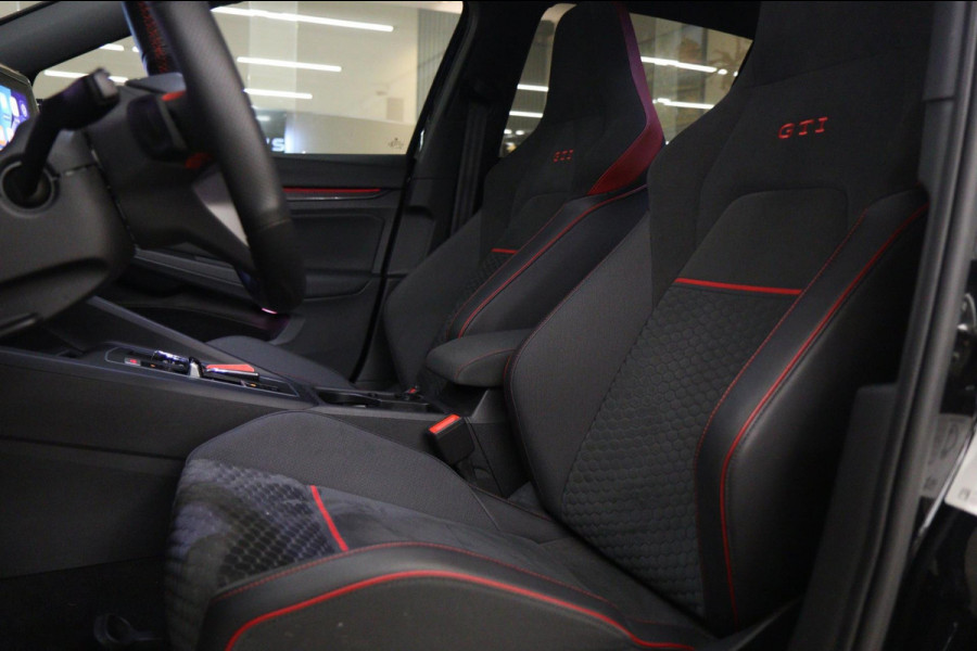 Volkswagen Golf 2.0 TSI GTI 45 JAHRE CLUBSPORT AKRA/PANO/ACC/CAM/CARPLAY/IQ-LIGHT/VOLL