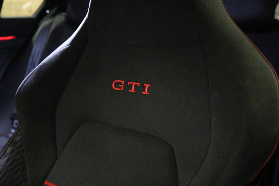 Volkswagen Golf 2.0 TSI GTI 45 JAHRE CLUBSPORT AKRA/PANO/ACC/CAM/CARPLAY/IQ-LIGHT/VOLL