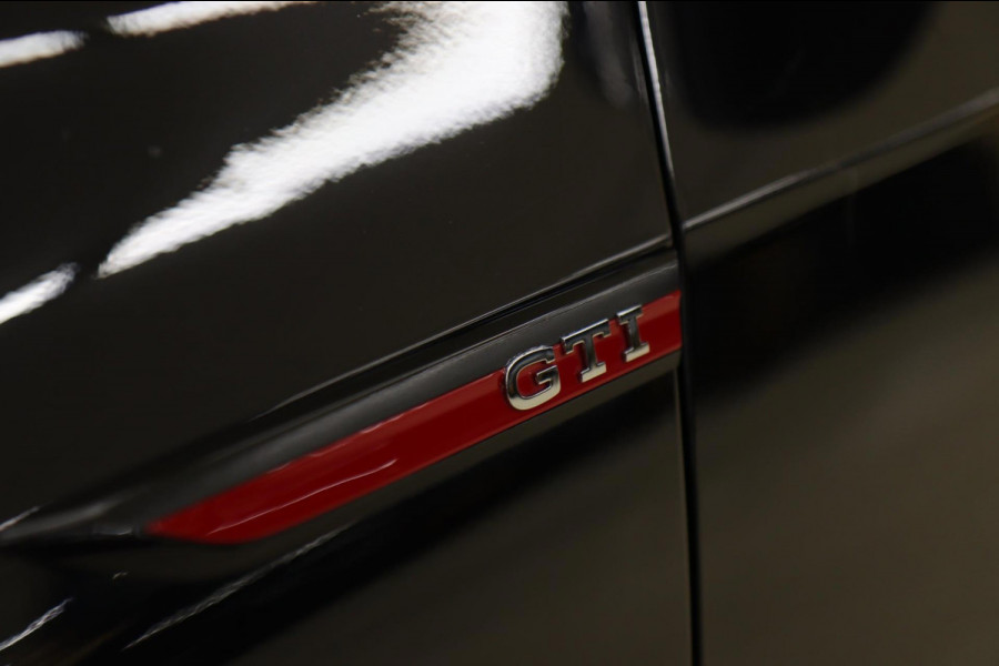Volkswagen Golf 2.0 TSI GTI 45 JAHRE CLUBSPORT AKRA/PANO/ACC/CAM/CARPLAY/IQ-LIGHT/VOLL