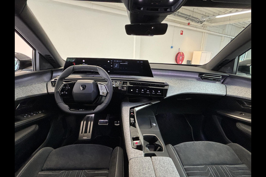 Peugeot E-5008 GT Avantage 73 kWh 7p Mistral Executive Interior (AGR) | 360 camera | Massagestoelen | Stoel en stuurverwarming |