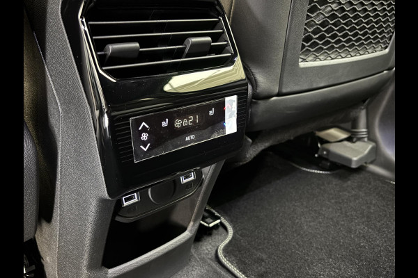 Peugeot E-5008 GT Avantage 73 kWh 7p Mistral Executive Interior (AGR) | 360 camera | Massagestoelen | Stoel en stuurverwarming |