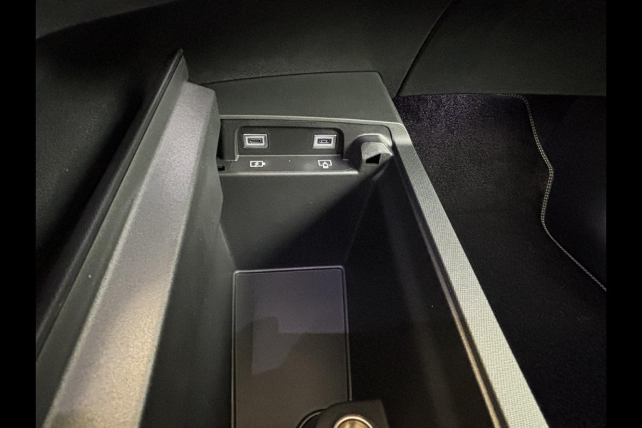 Peugeot E-5008 GT Avantage 73 kWh 7p Mistral Executive Interior (AGR) | 360 camera | Massagestoelen | Stoel en stuurverwarming |