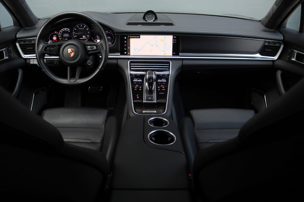 Porsche Panamera Sport Turismo 4.0 Turbo S E-Hybrid | 700pk | Luchtvering | Achterasbesturing | Burmester | Massage | HUD | Stoelventilatie | Panoramadak | Verwarmd Stuurwiel | ACC | Exclusive Design |