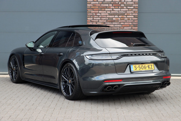 Porsche Panamera Sport Turismo 4.0 Turbo S E-Hybrid | 700pk | Luchtvering | Achterasbesturing | Burmester | Massage | HUD | Stoelventilatie | Panoramadak | Verwarmd Stuurwiel | ACC | Exclusive Design |